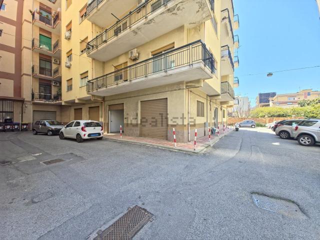 Garage in vendita di m² in Via Giuseppe Morabito, 22
