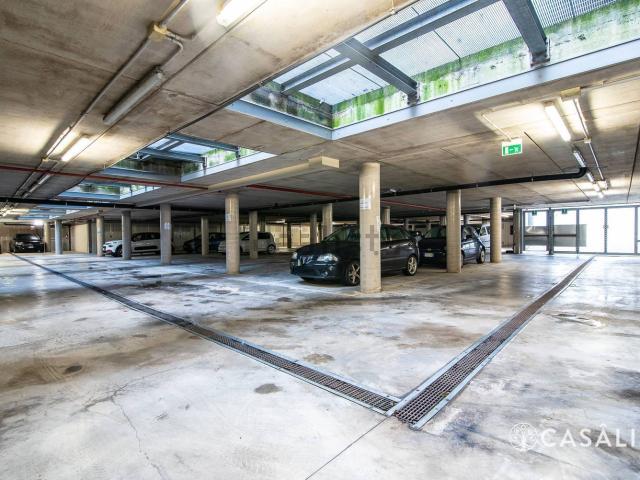 Garage in vendita di m² in Via Giusto de&apos  Menabuoi, 25