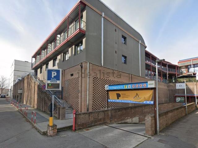 Garage in vendita di m² in Via Goito