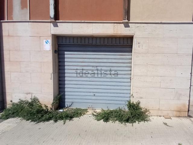 Garage in vendita di m² in Via Grotta Santa