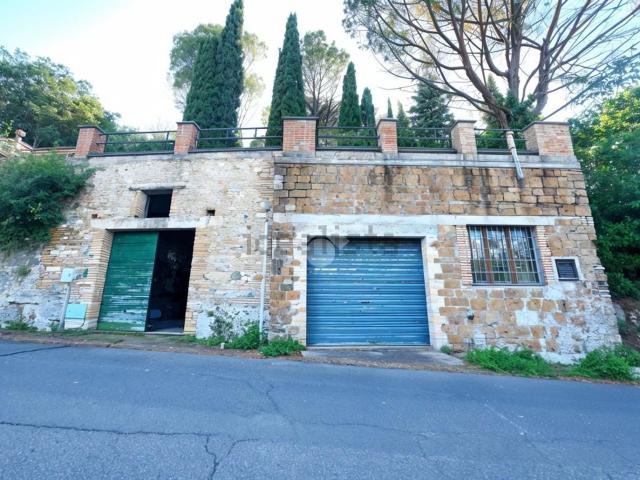 Garage in vendita di m² in Via Guglielmo Marconi, 74