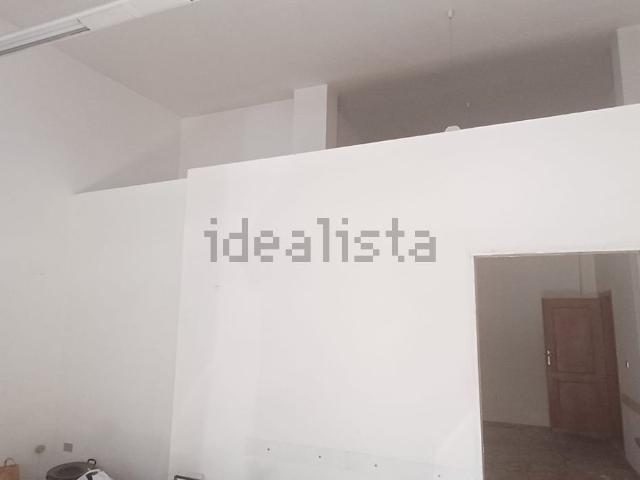 Garage in vendita di m² in Via Immacolata, 48