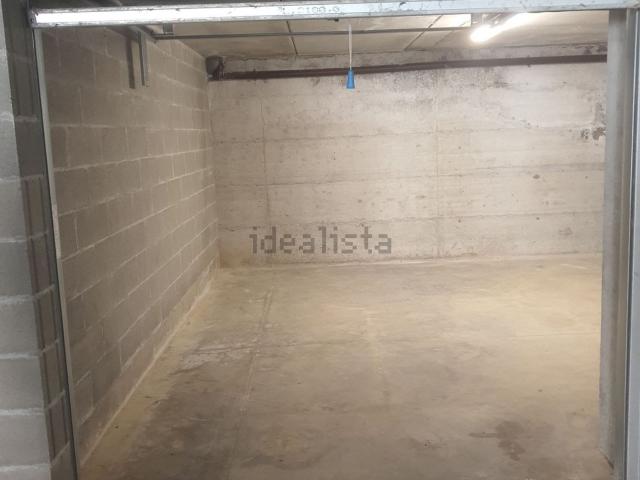 Garage in vendita di m² in Via Istituto Oneto, 3