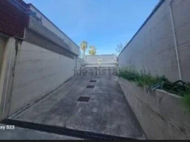 Garage in vendita di m² in Via Irma Bandiera, 1