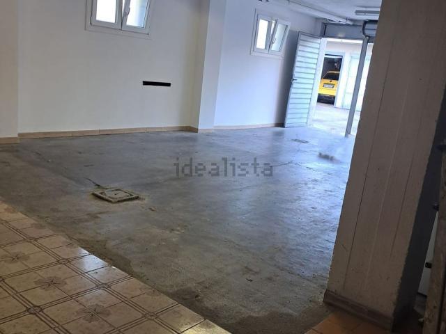 Garage in vendita di m² in Via Irma Bandiera, 38