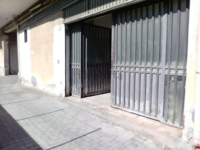Garage in vendita di m² in Via J. F. Kennedy