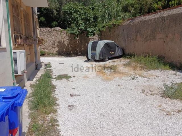 Garage in vendita di m² in Via Jacopo Sgarallino, 11