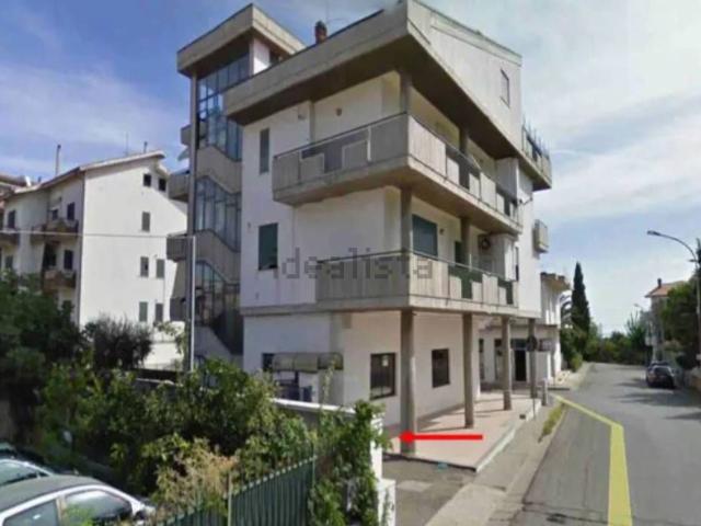 Garage in vendita di m² in Via Leone Magno, 15