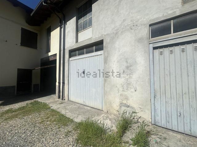Garage in vendita di m² in Via Libarna
