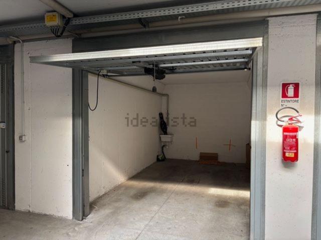 Garage in vendita di m² in Via Luigina Fasoli