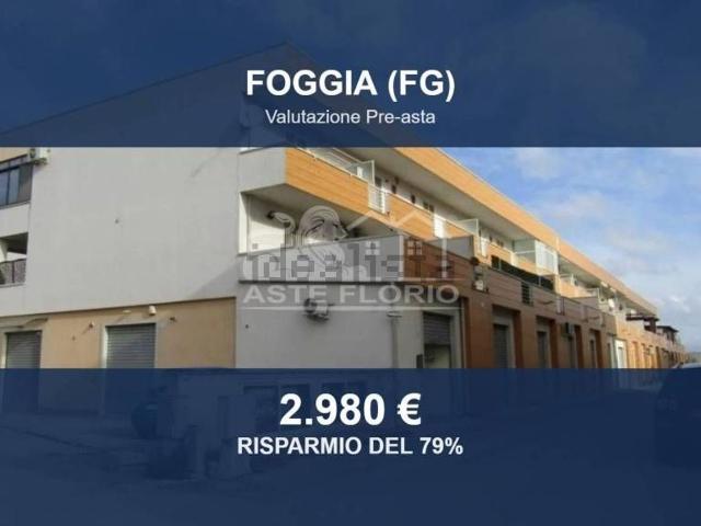 Garage in vendita di m² in Via Manfredonia, 52
