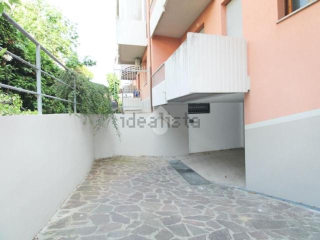 Garage in vendita di m² in Via Macanno, 4