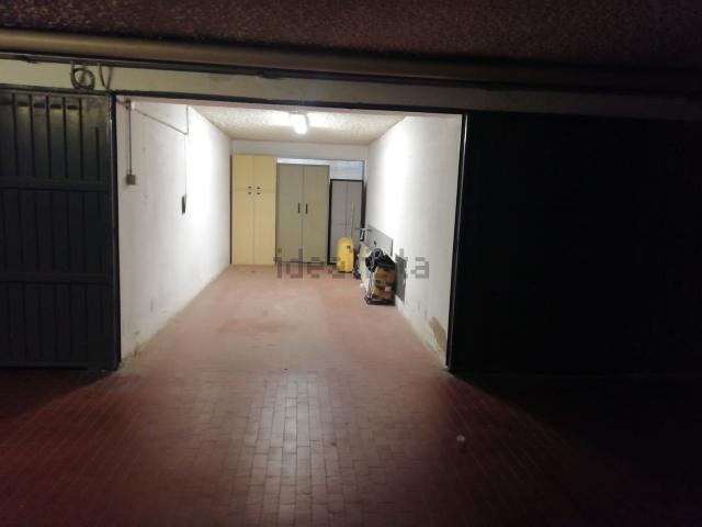 Garage in vendita di m² in Via Marcello Oretti, 14