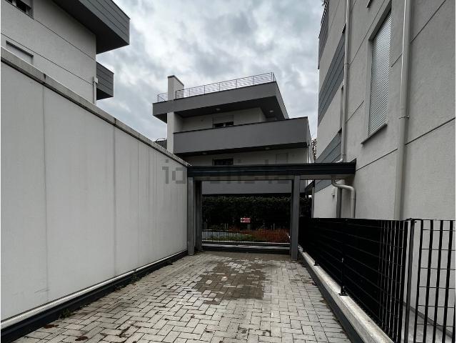 Garage in vendita di m² in Via Marcello Oretti, 4