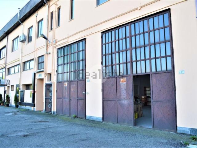 Garage in vendita di m² in Via Marconi, 6