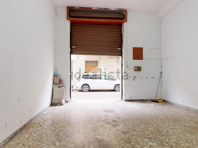 Garage in vendita di m² in Via Margarita