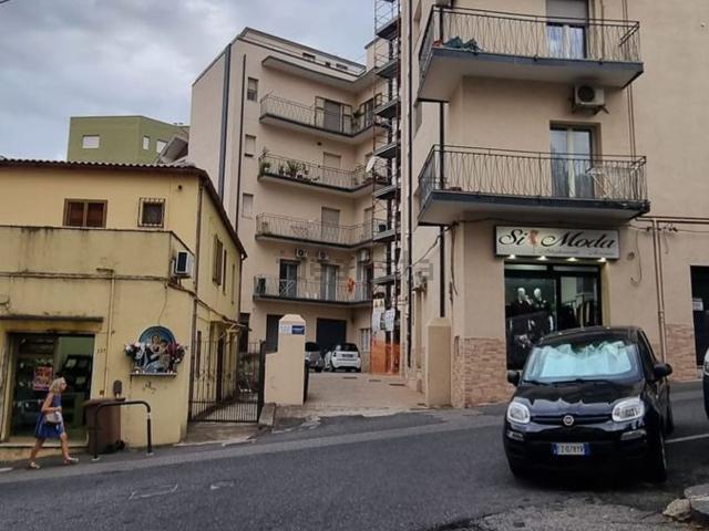 Garage in vendita di m² in Via Mario Greco