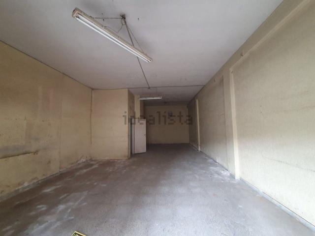 Garage in vendita di m² in Via Mecenate, 58