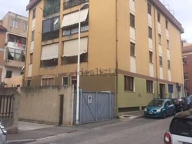 Garage in vendita di m² in Via Monte Melaghetto, 1