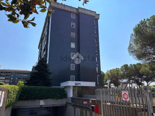 Garage in vendita di m² in Via Monte San Gabriele, 25
