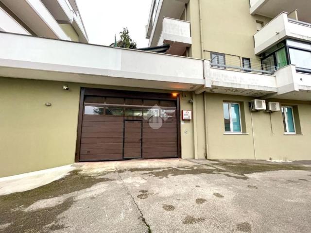 Garage in vendita di m² in Via Monsignor Rocco Cocchia, 42