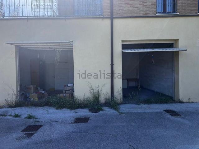 Garage in vendita di m² in Via Molino