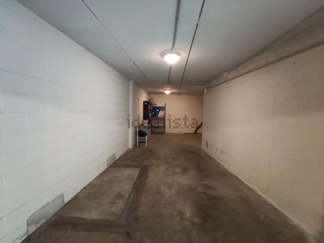 Garage in vendita di m² in Via Nazario Sauro
