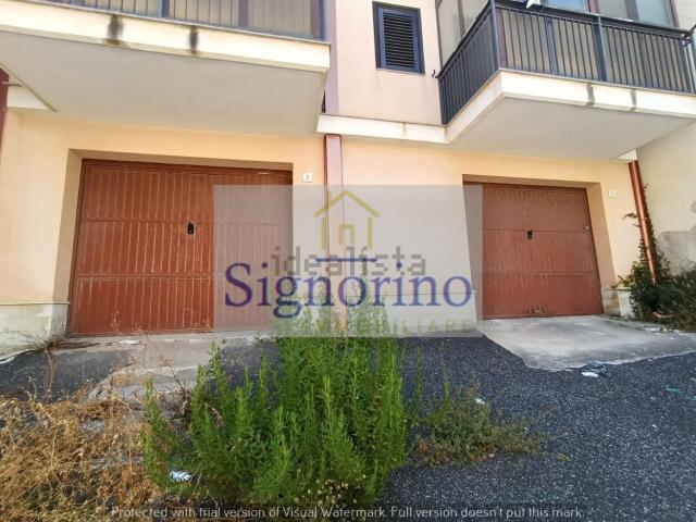 Garage in vendita di m² in Via Nino Martoglio