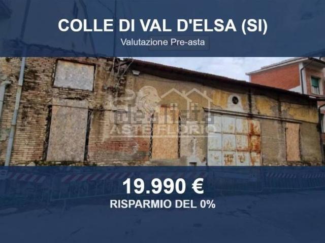 Garage in vendita di m² in Via Nino Bixio, 2