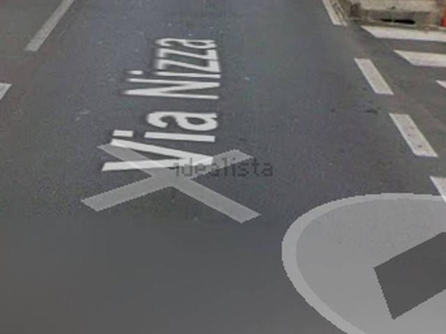 Garage in vendita di m² in Via Nizza