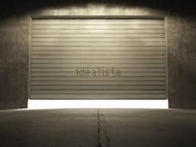 Garage in vendita di m² in Via Nuova