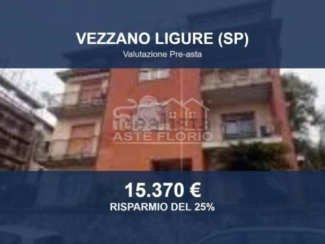 Garage in vendita di m² in Via Nuova, 19