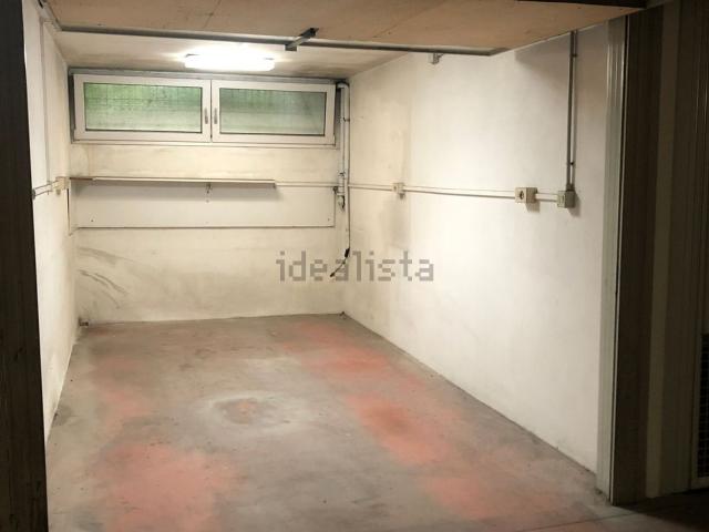 Garage in vendita di m² in Via Paolo Veronese
