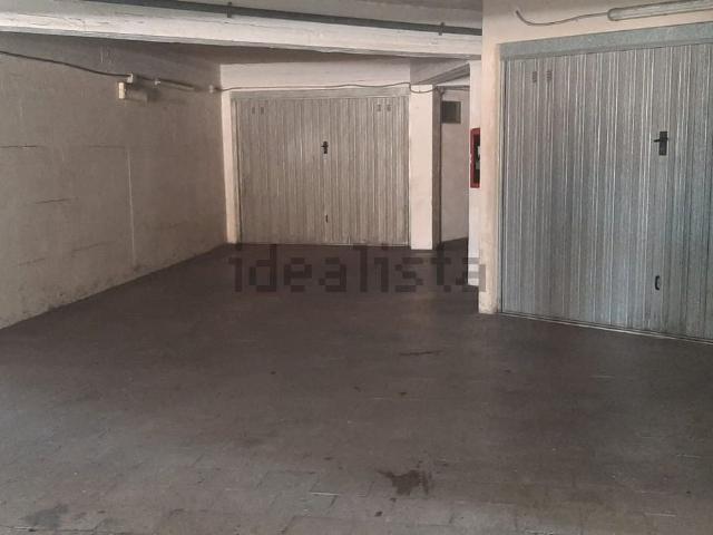 Garage in vendita di m² in Via Pacinotti, 65