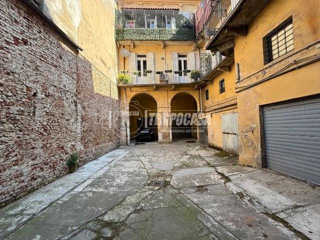 Garage in vendita di m² in Via Paleologi