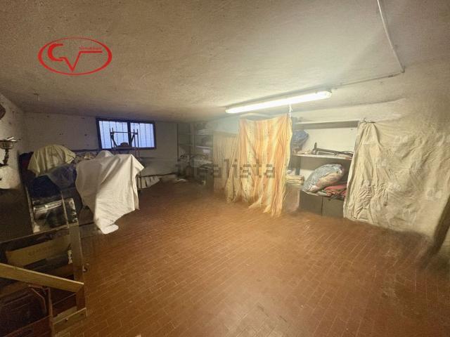 Garage in vendita di m² in Via Penna