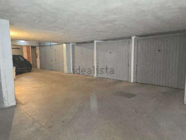 Garage in vendita di m² in Via Peschiera