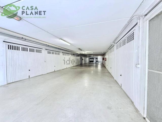 Garage in vendita di m² in Via Pia