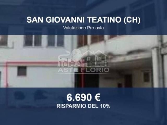Garage in vendita di m² in Via Pietro Nenni, 138