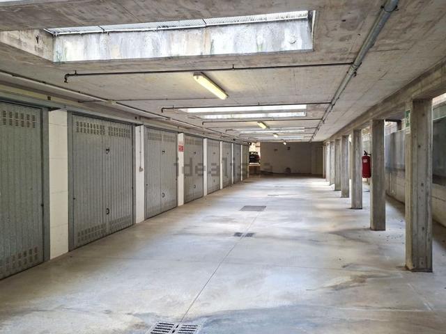 Garage in vendita di m² in Via Pietro Rubini