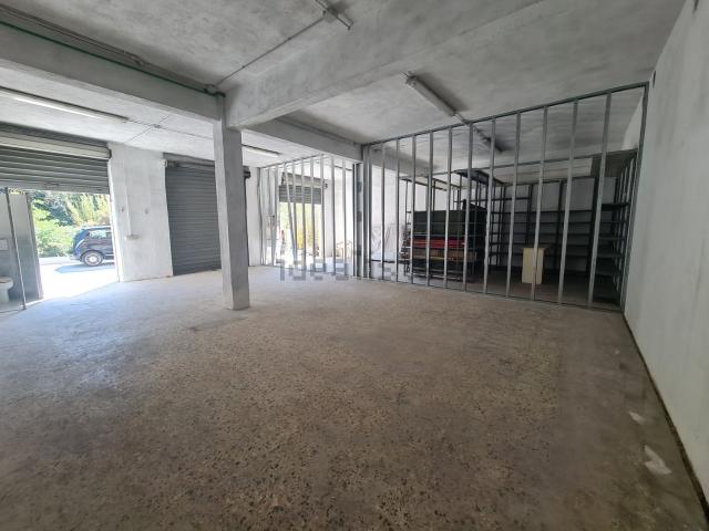 Garage in vendita di m² in Via Provinciale, 514