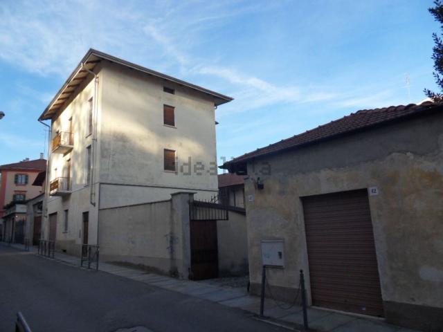 Garage in vendita di m² in Via Quintino Sella, 42