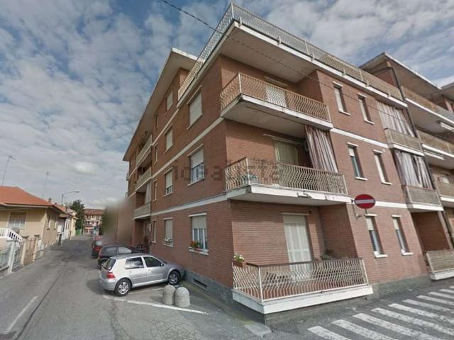 Garage in vendita di m² in Via R. Manissero, 11