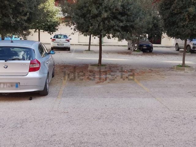 Garage in vendita di m² in Via Sciabelle, 22