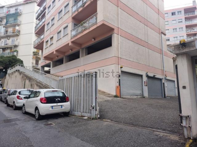 Garage in vendita di m² in Via Santa Marta, 316