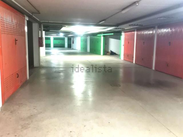Garage in vendita di m² in Via Sante Vincenzi