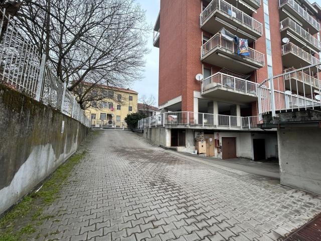 Garage in vendita di m² in Via san giacomo, 50