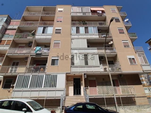 Garage in vendita di m² in Via San Martino della Battaglia, 10