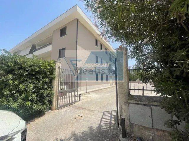 Garage in vendita di m² in Via Siracusa