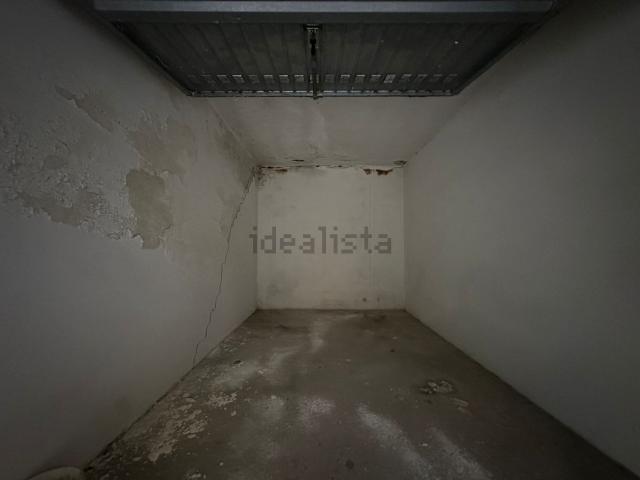 Garage in vendita di m² in Via Solferino